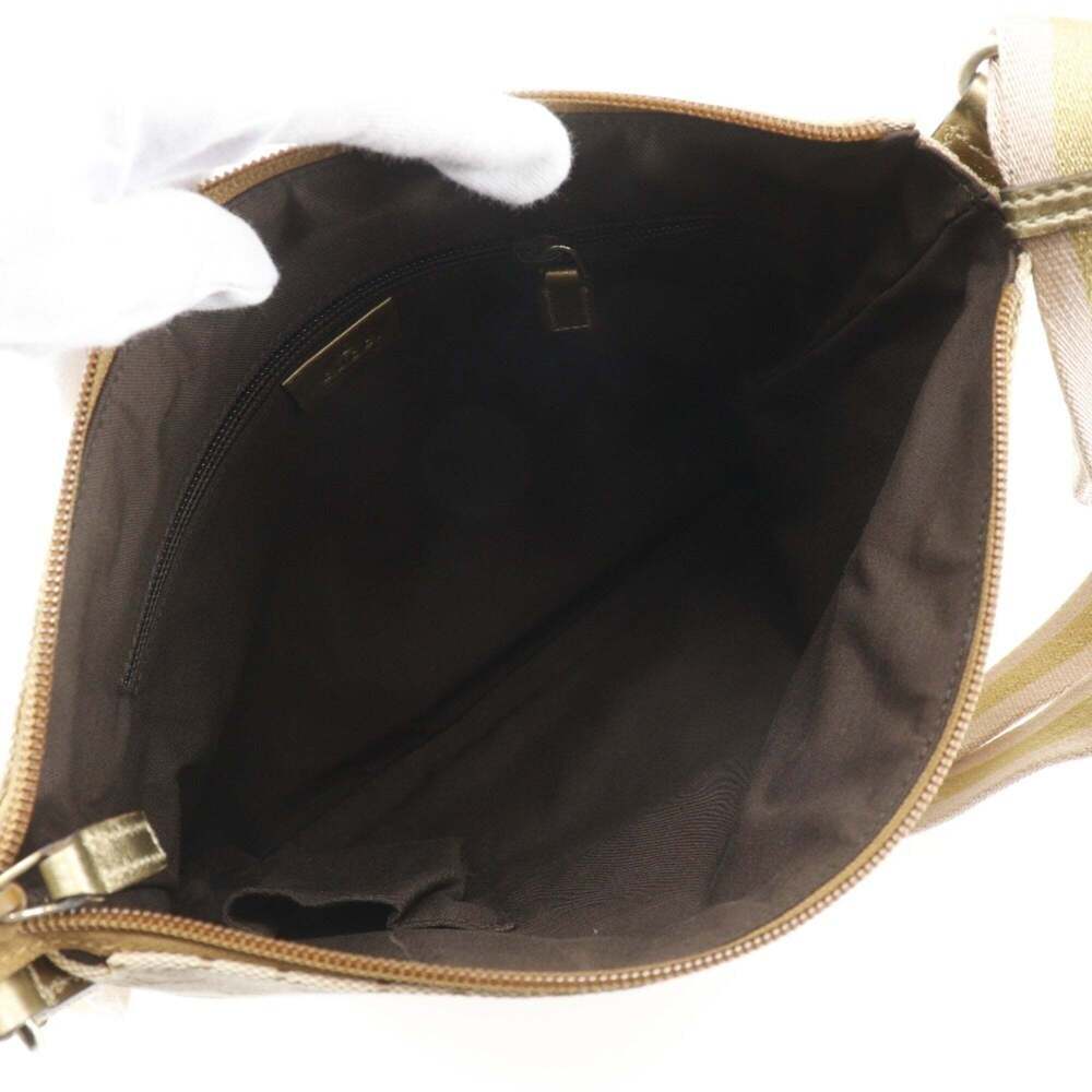 GUCCI Authentic Cream Canvas Shoulder Bag - Picture 6 of 14